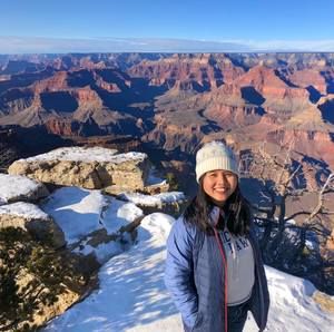 Meet your Posher, Angela vania